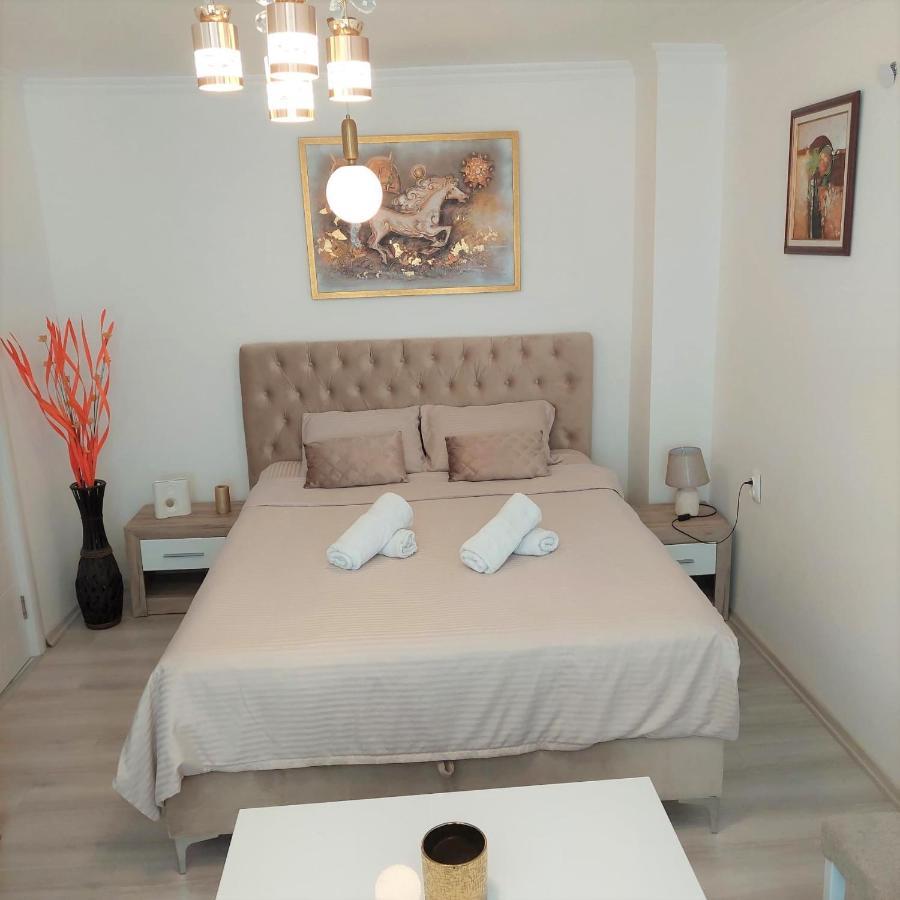 City Lux Square Apartments Skopje Extérieur photo